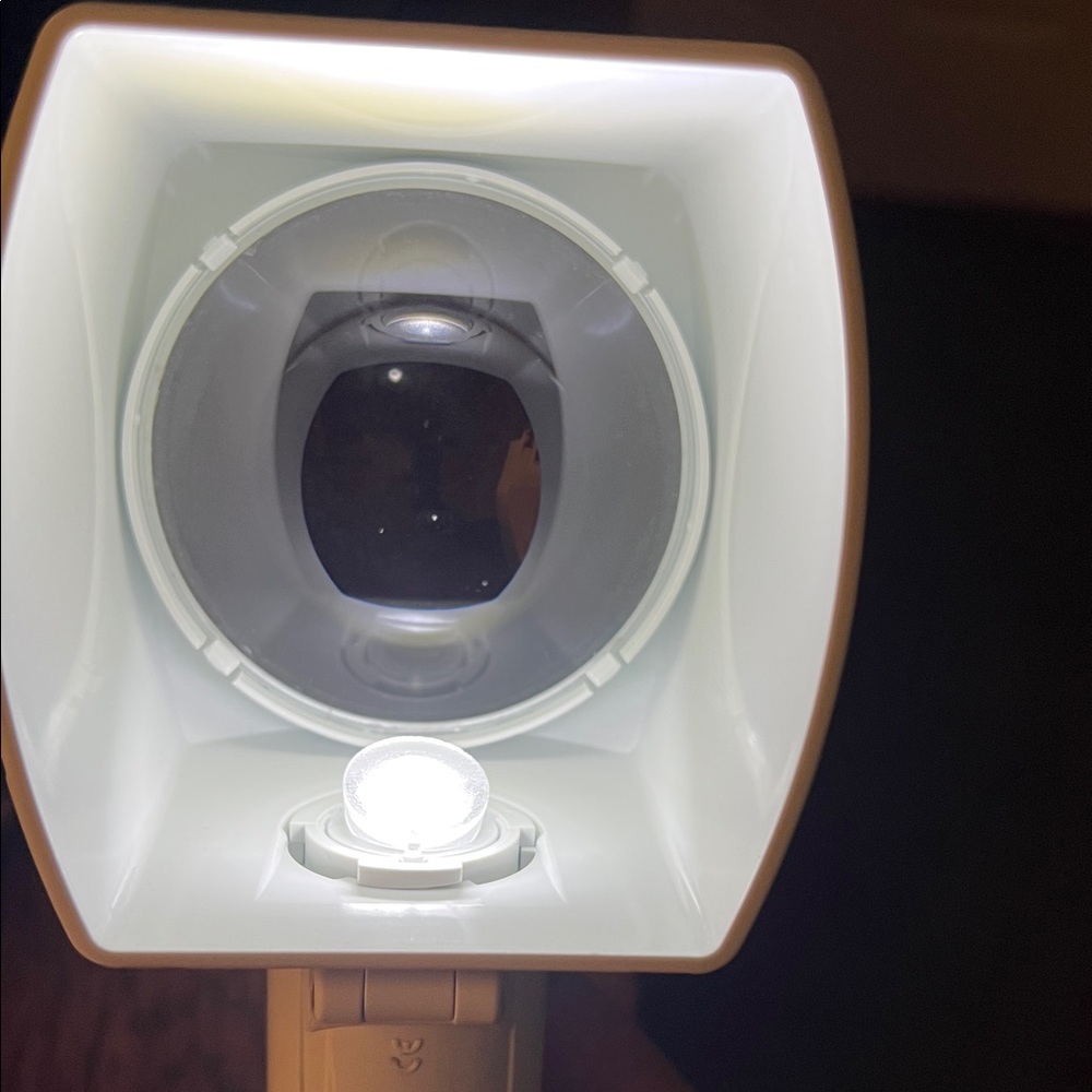Optelec Magnifying Glass with Light - Picture 5 of 5